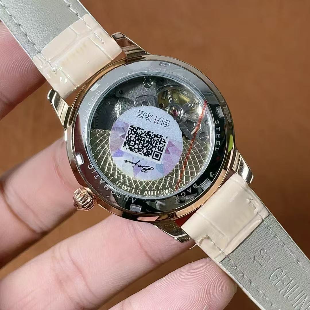 ồng hồ nữ cao cấp mẫu mới 2025